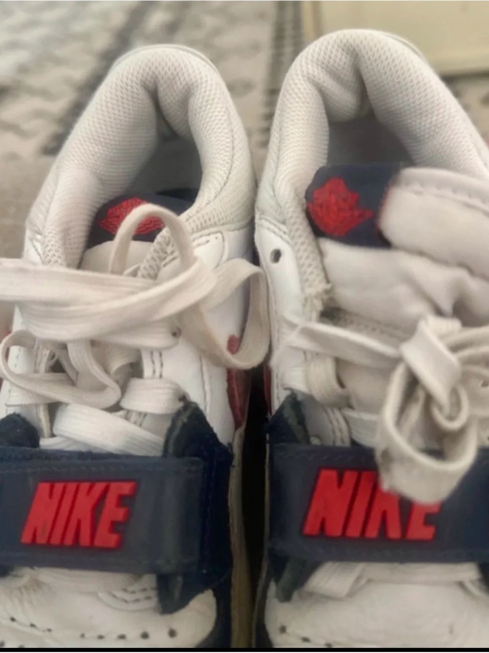Air Jordan legacy 312 Low Olympic sneakers youth size 4Y
